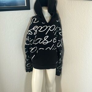 Adidas hoodie ᕱᕱ